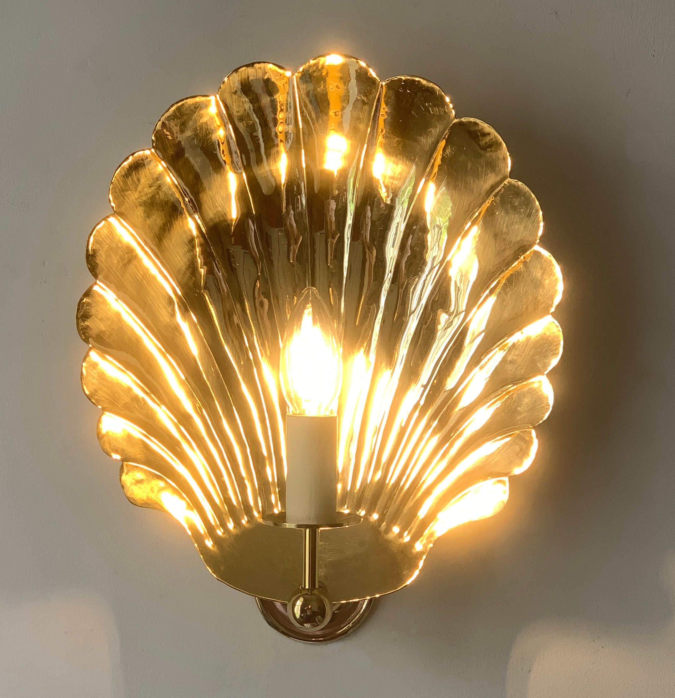 Large Electric Scallop wall sconce with classic bracket, BRASS