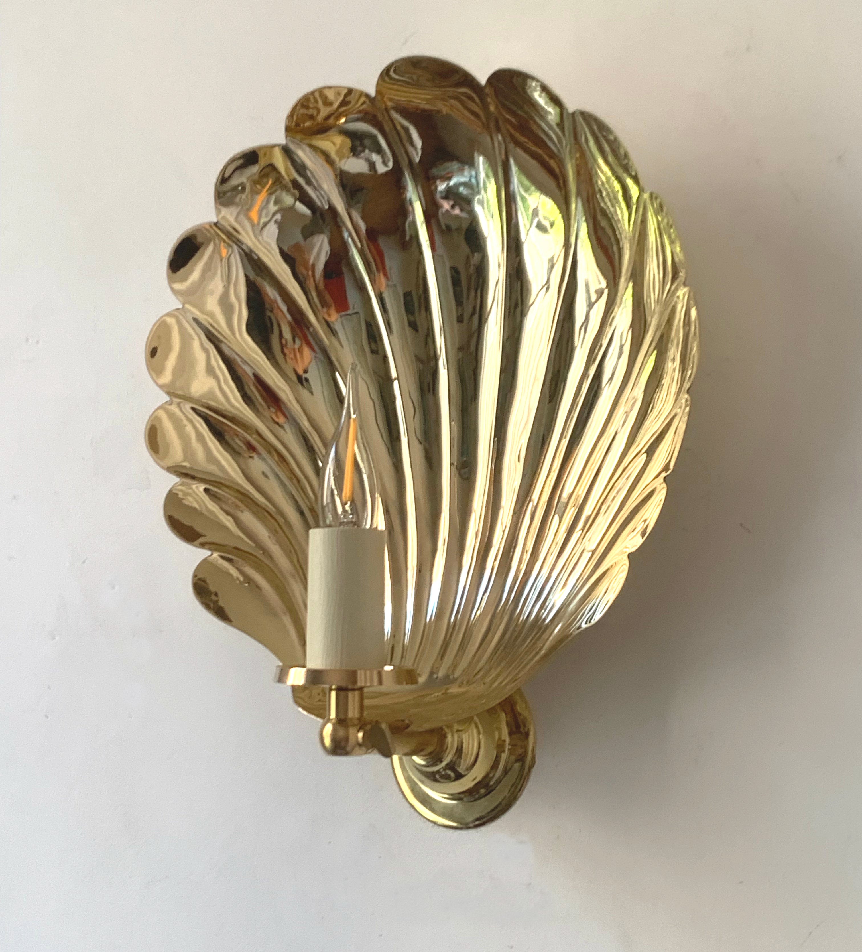 Small Electric Scallop sconce, BRASS