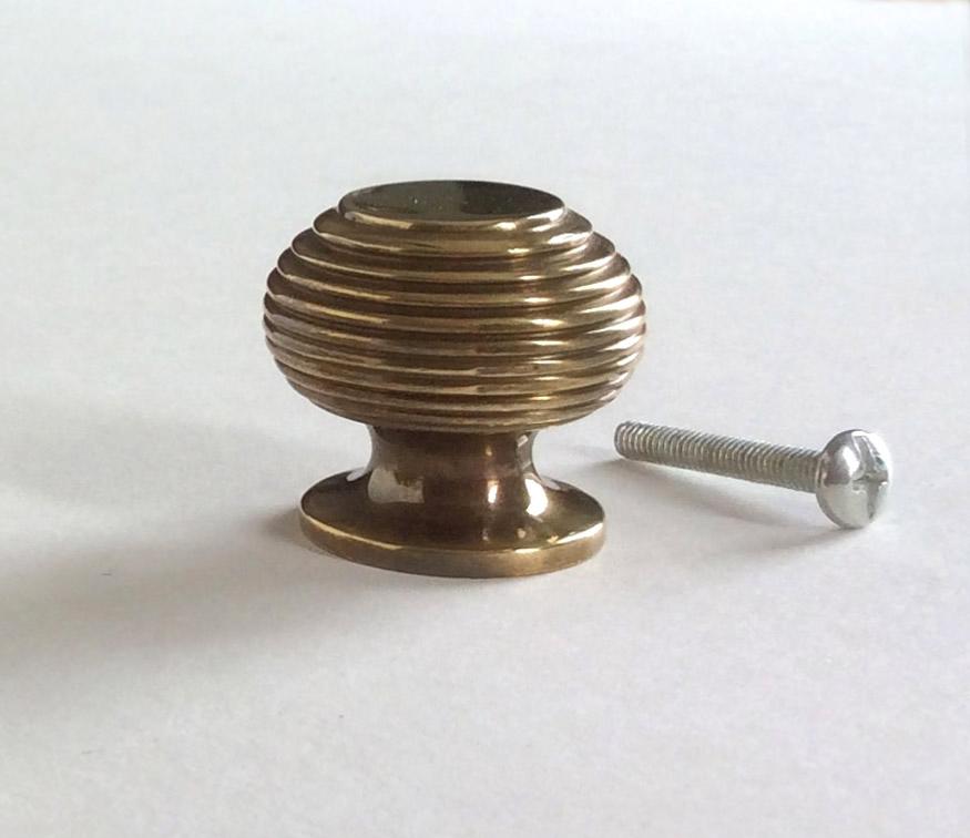 Beehive 30mm Cupboard Knob, Aged Brass