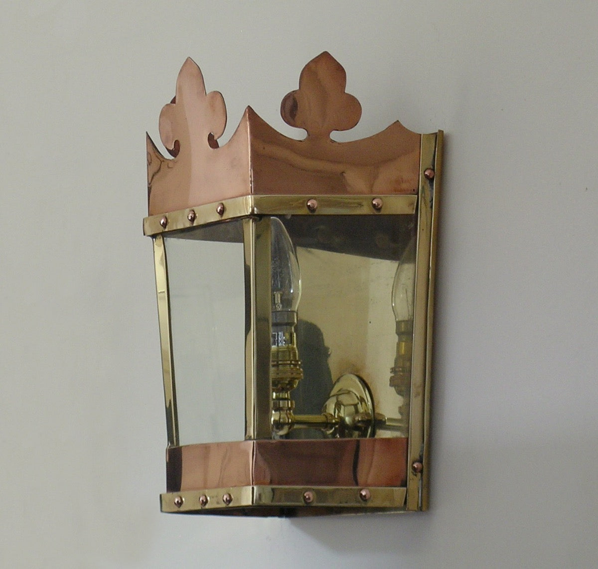 Rex Wall Light