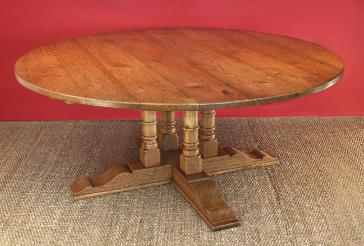 Circular Four Column Table