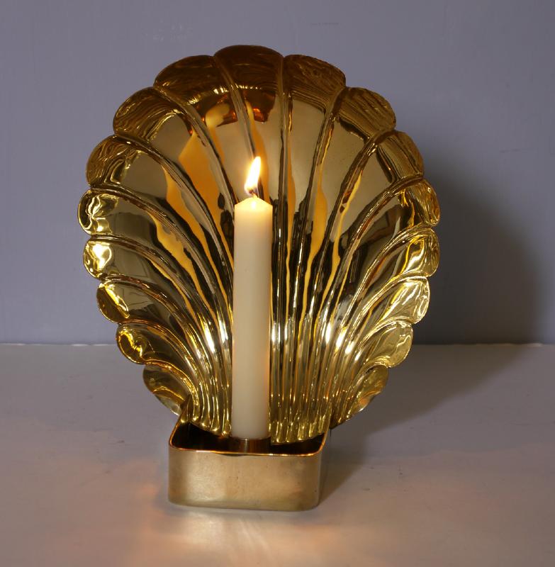 Brass Shell Table Light