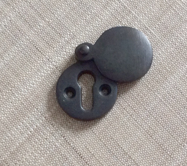 Plain Round Escutcheon, Aged Bronze, Keyhole Cover