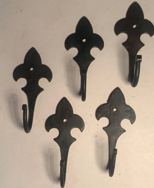 To clear : waxed iron hooks, set of 5
