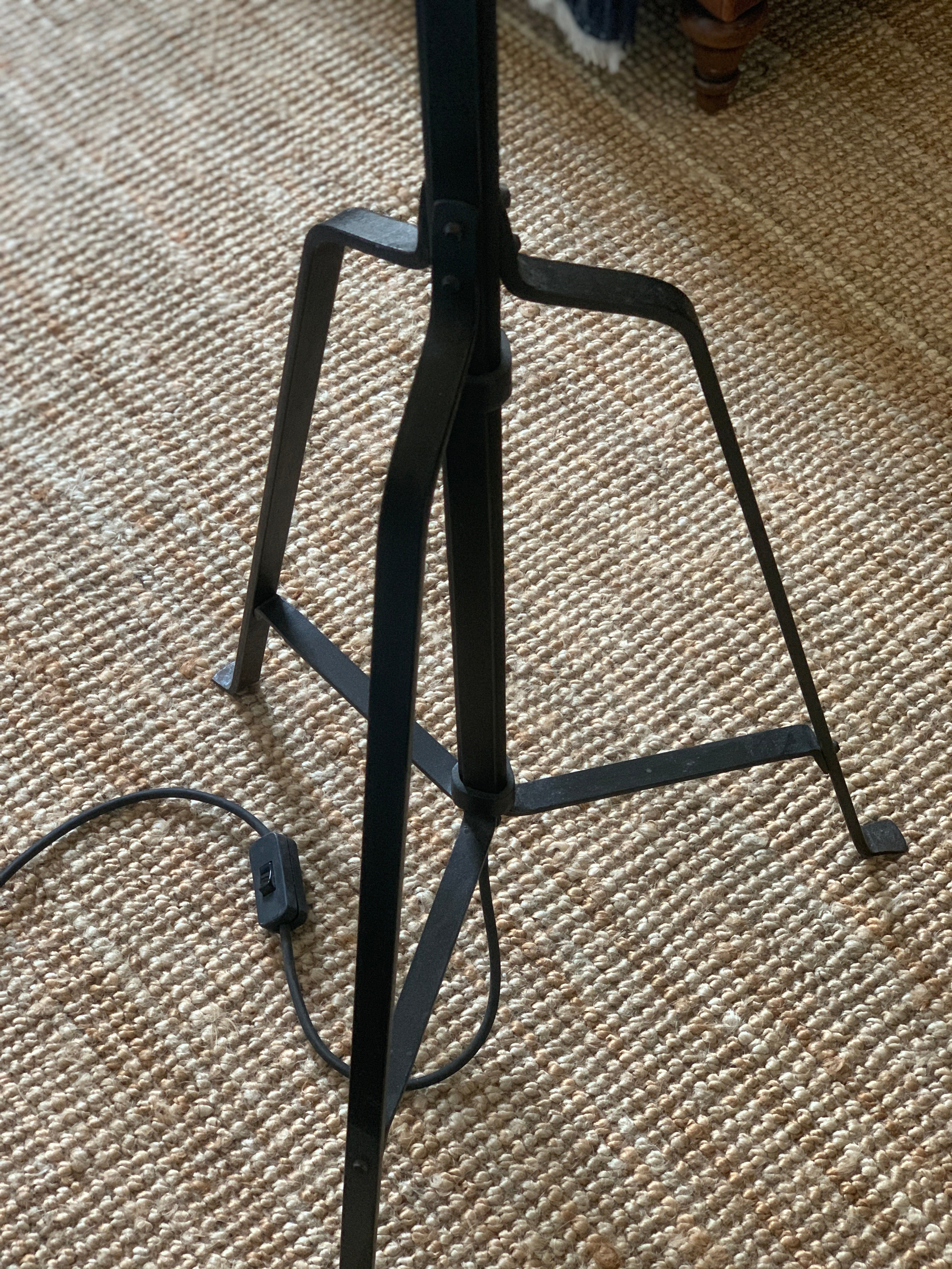 Queen Floor Light, Steel